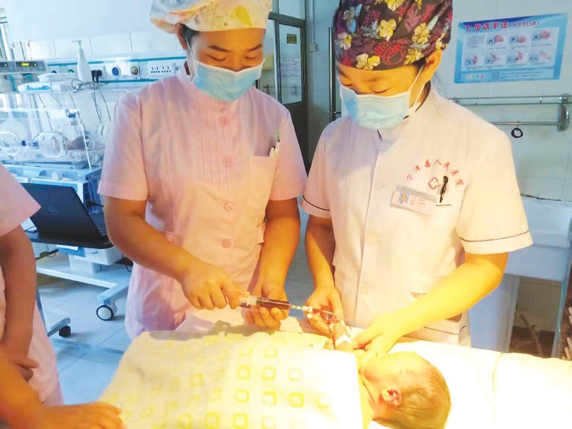札达县妇婴监护型护送